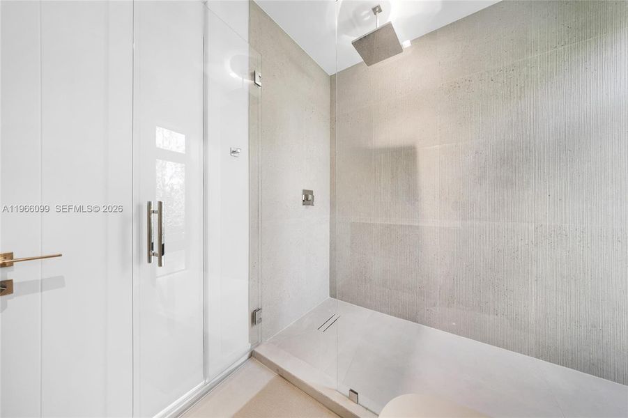 Image 79 of a home in .