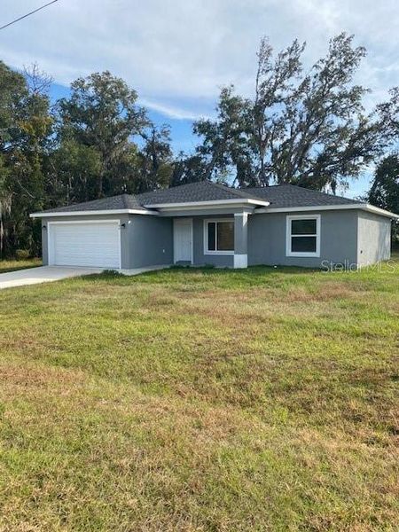 Exterior details and patio area of a home in , Ocklawaha (Image 25).