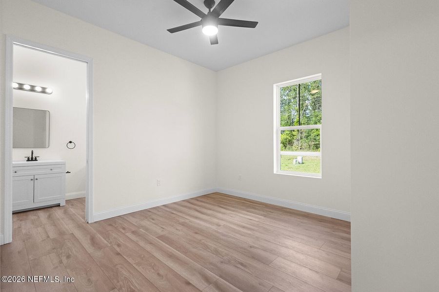 Spacious, unfurnished interior of a new home in , Yulee (Image 34).