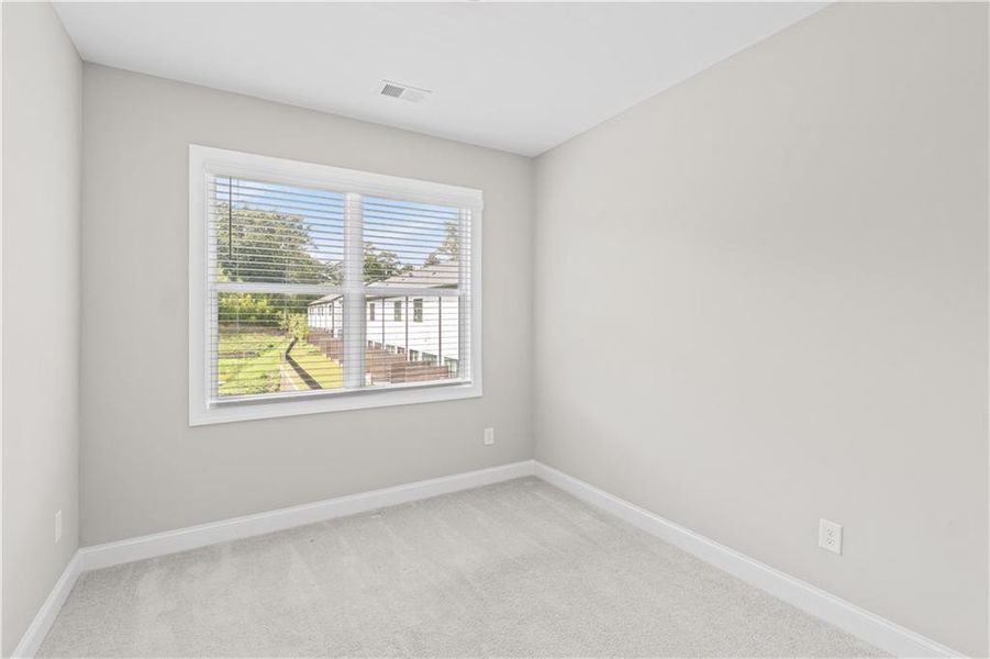 Spacious, unfurnished interior of a new home in , Atlanta (Image 13).