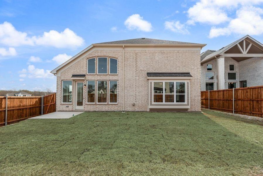 Exterior details and patio area of a home in Providence Cove, McKinney (Image 3).