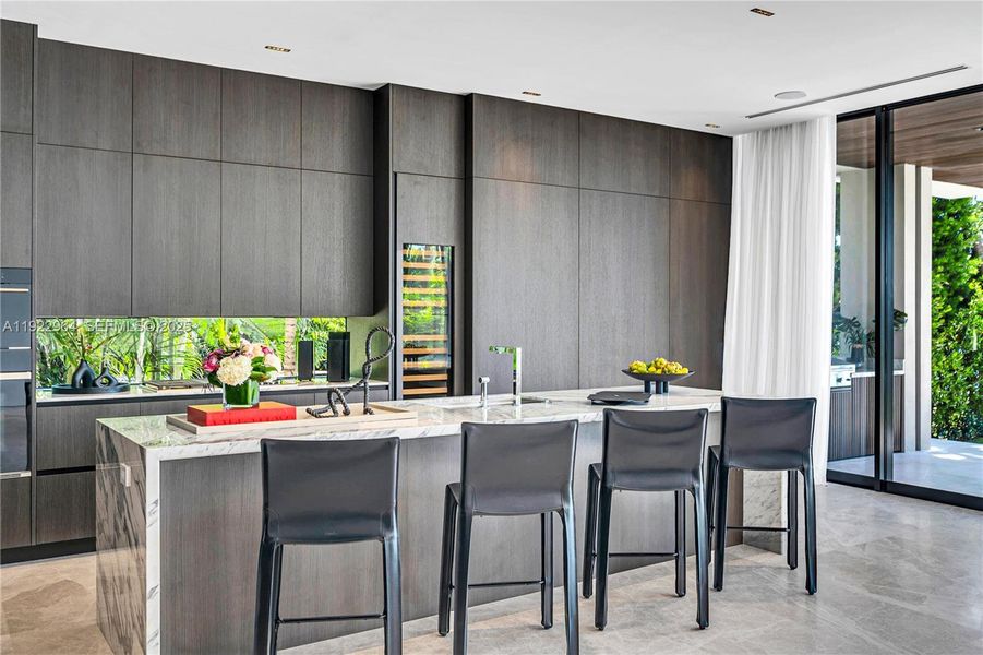 Community amenities in , Miami Beach (Image 30).