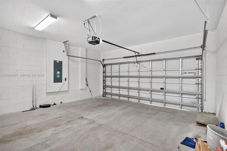 Spacious, unfurnished interior of a new home in , Port St. Lucie (Image 45).
