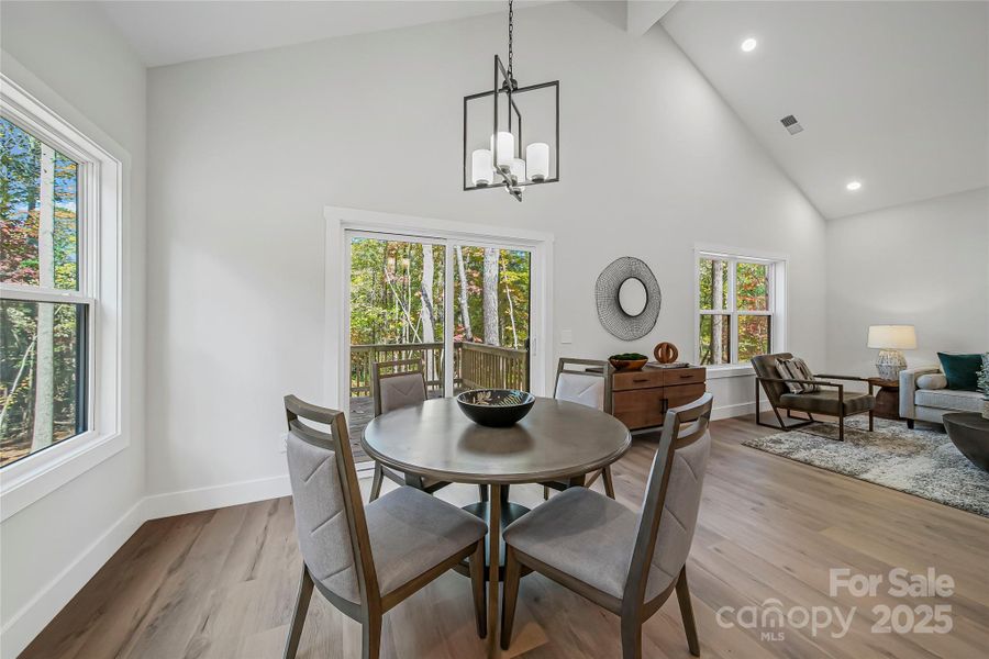 Dining Area Dining Area
