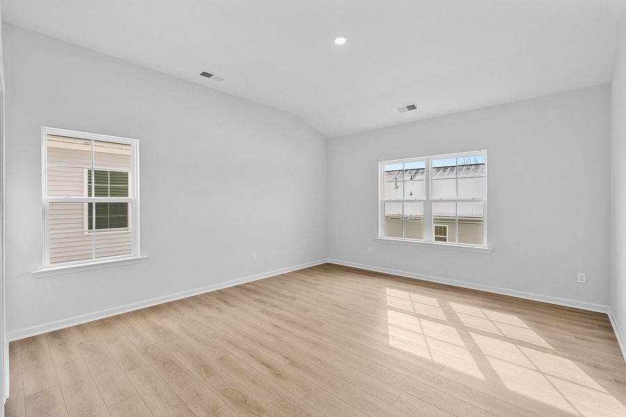 Spacious, unfurnished interior of a new home in Brayden, Advance (Image 21).