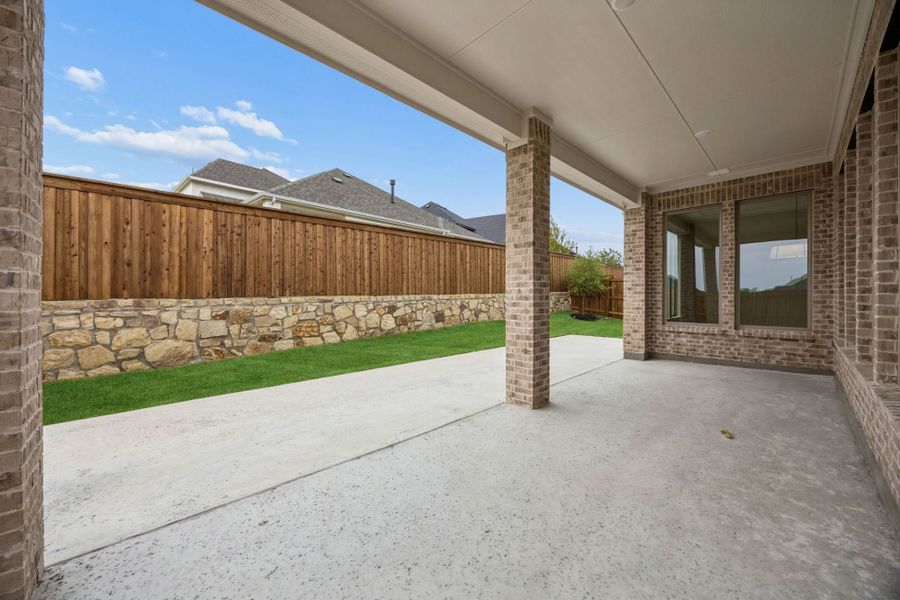 Exterior details and patio area of a home in Mustang Lakes, Celina (Image 3).