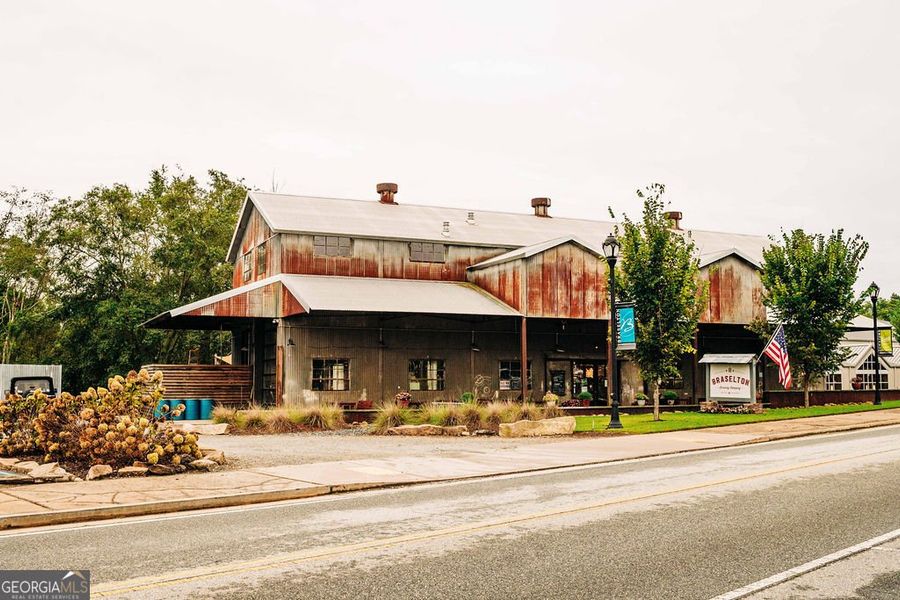 Image 111 of a home in Rosewood Lake Estates.