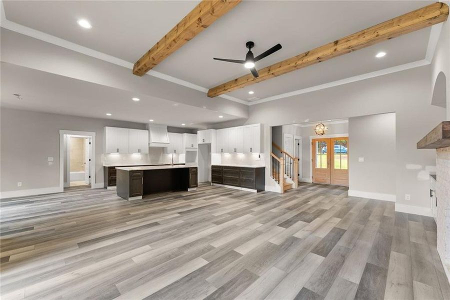Spacious, unfurnished interior of a new home in , Gainesville (Image 19).