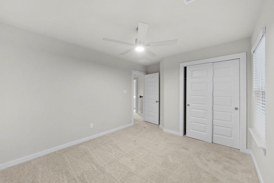 Spacious, unfurnished interior of a new home in Briarwood Crossing, Rosenberg (Image 19).