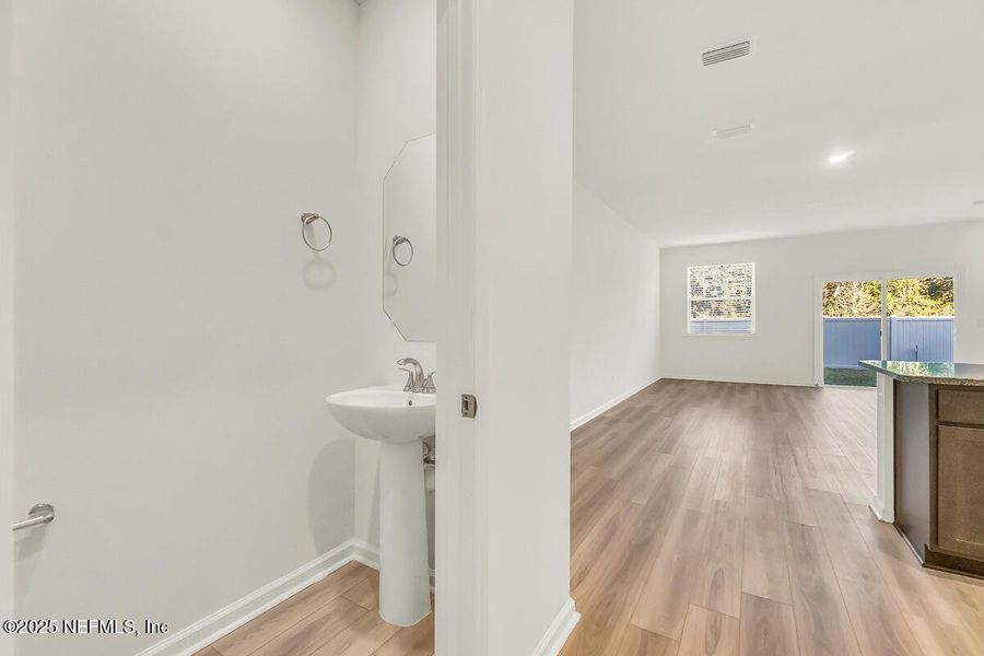 Image 18 of a home in .