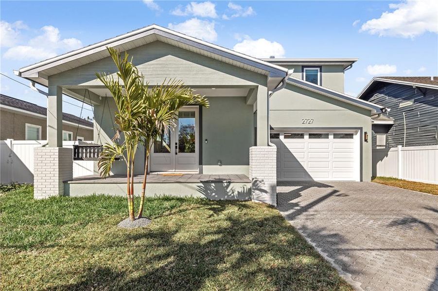 Exterior details and patio area of a home in , Tampa (Image 49).