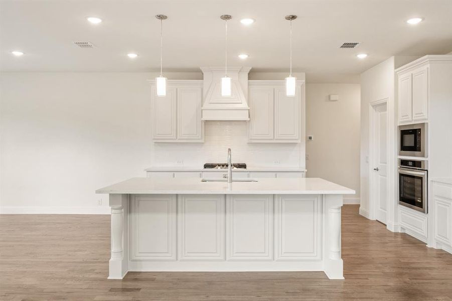 Furnished interior view inside a new home in Wildflower Ranch 60-65, Fort Worth (Image 15).