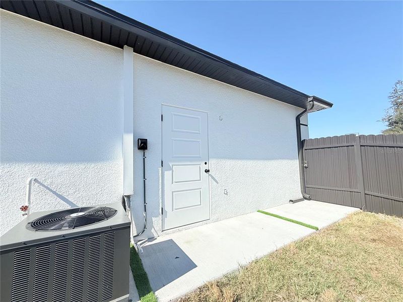 Exterior details and patio area of a home in , Punta Gorda (Image 3).