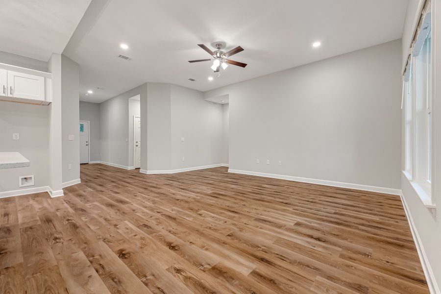 Spacious, unfurnished interior of a new home in Oak Hollow, Crestview (Image 34). Spacious, unfurnished interior of a new home in Oak Hollow, Crestview (Image 34).