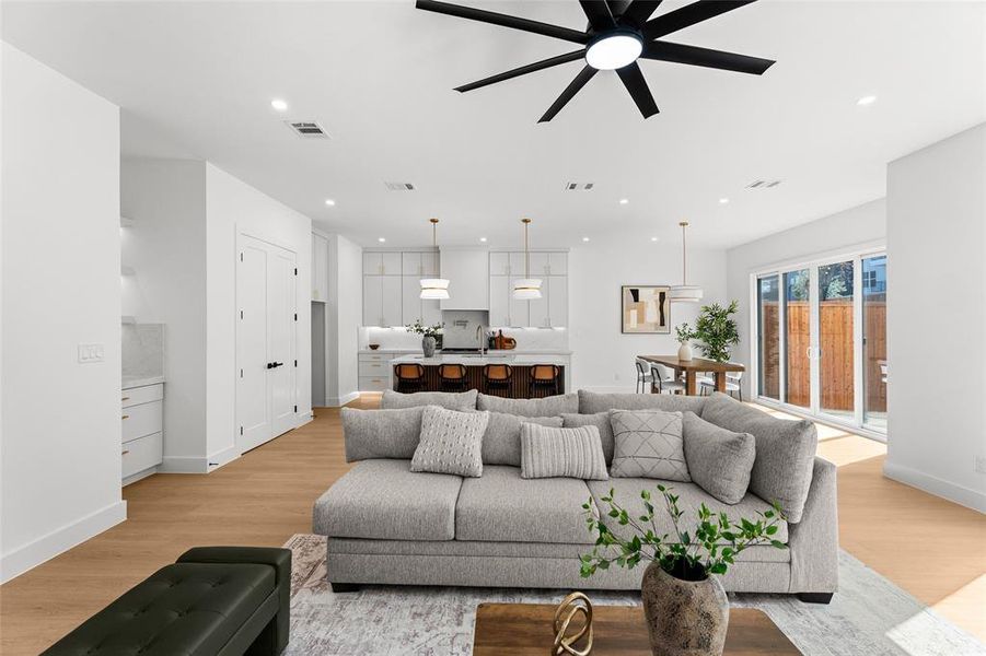 Furnished interior view inside a new home in , Dallas (Image 32). Furnished interior view inside a new home in , Dallas (Image 32).