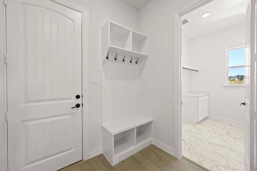 132 Fan Mill- Mudroom-1 132 Fan Mill- Mudroom-1