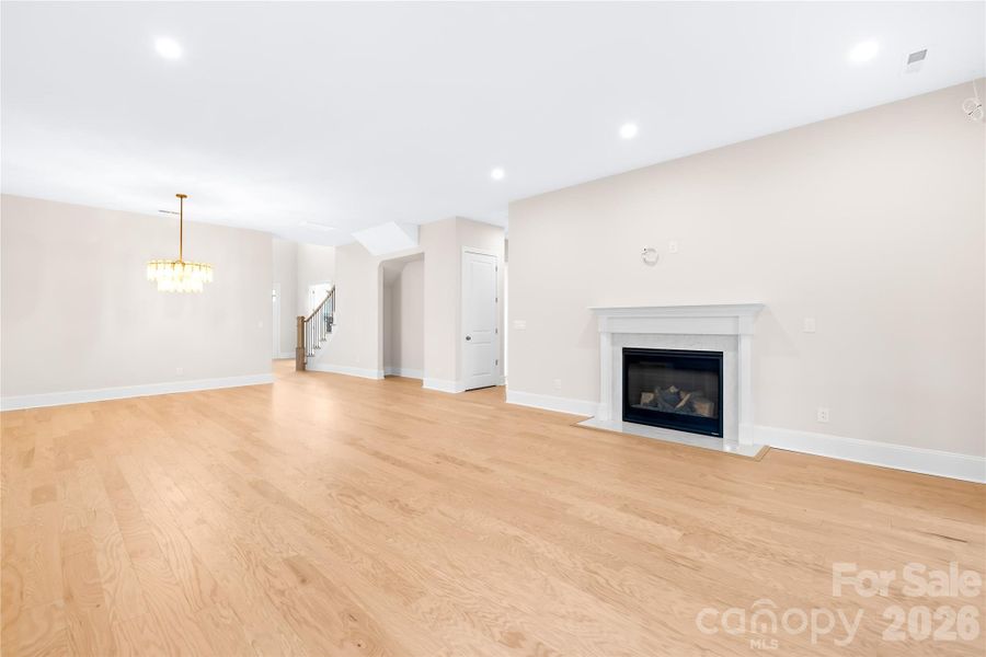 Spacious, unfurnished interior of a new home in Coventry Glen, Huntersville (Image 30).