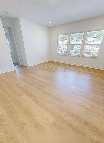 Spacious, unfurnished interior of a new home in Palms at Windermere, Windermere (Image 8).