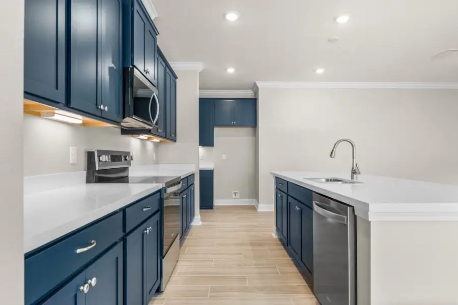Furnished interior view inside a new home in Lake Merial, Panama City (Image 3). Furnished interior view inside a new home in Lake Merial, Panama City (Image 3).