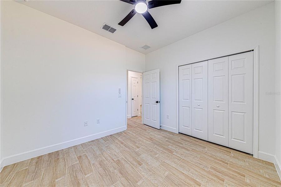 Spacious, unfurnished interior of a new home in , Ocklawaha (Image 24).