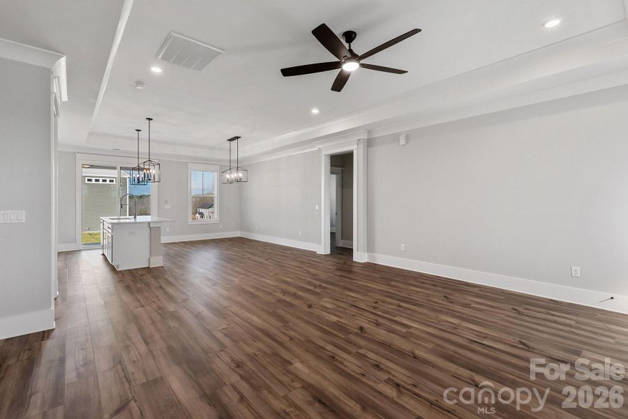 Spacious, unfurnished interior of a new home in Stoneridge Hills, Rock Hill (Image 9).