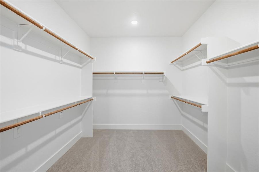 Spacious, unfurnished interior of a new home in Talon Hills, Fort Worth (Image 28).