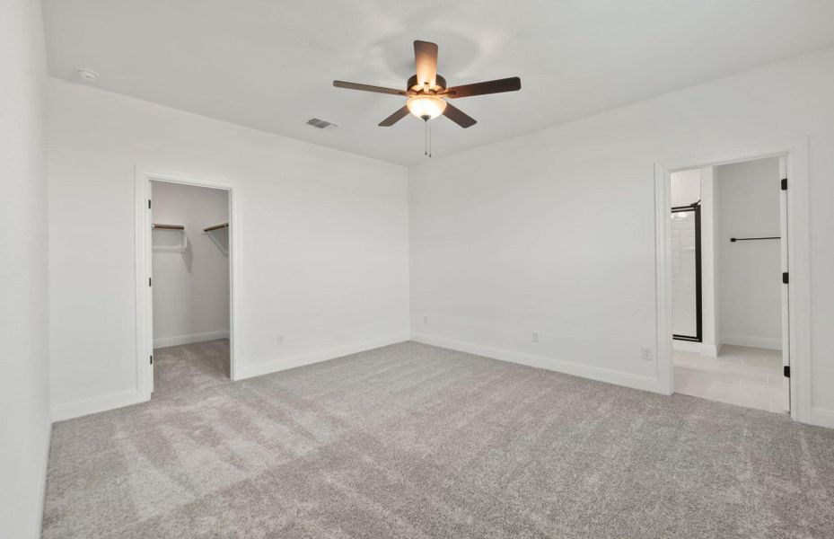 Spacious, unfurnished interior of a new home in Lagos, Manor (Image 24).