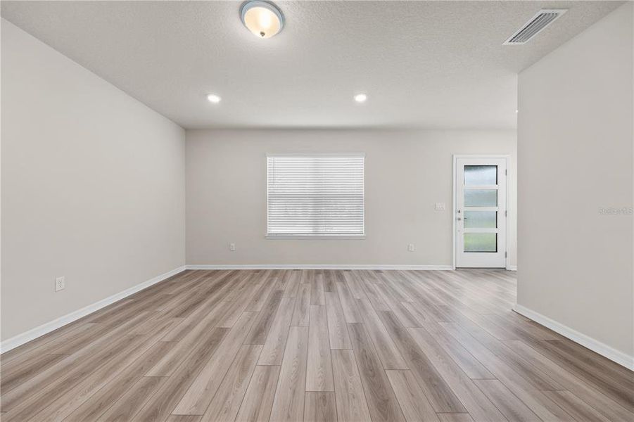 Spacious, unfurnished interior of a new home in EverBe, Orlando (Image 26).