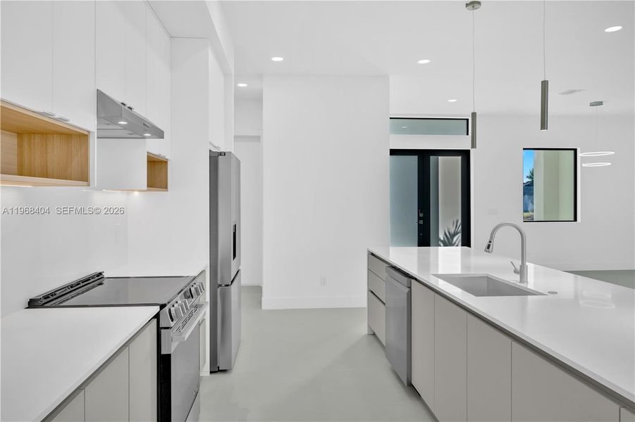 Furnished interior view inside a new home in , Port Charlotte (Image 12).