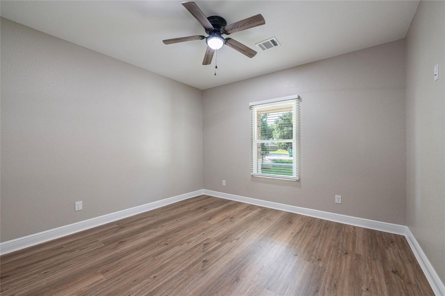 Spacious, unfurnished interior of a new home in , Houston (Image 35).