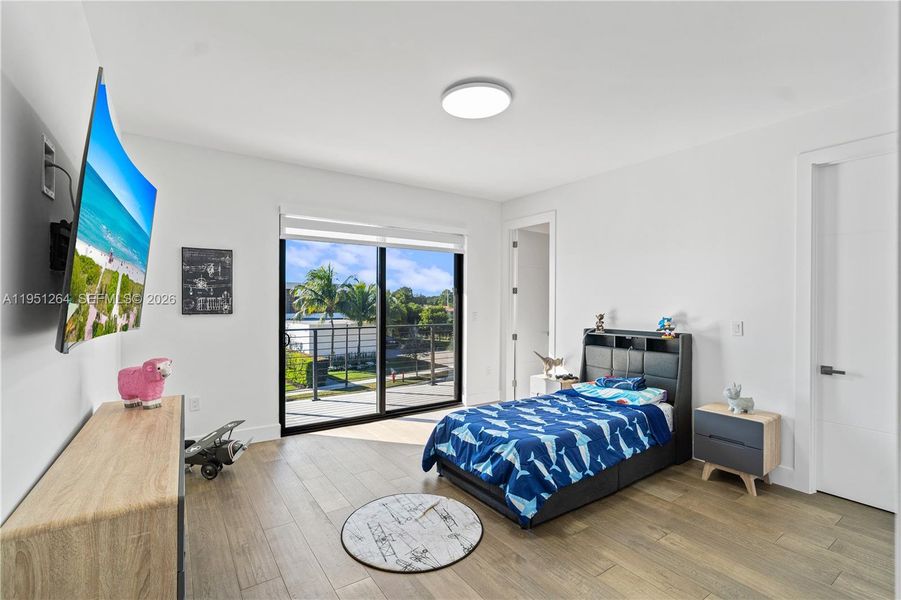 Furnished interior view inside a new home in , Weston (Image 52).