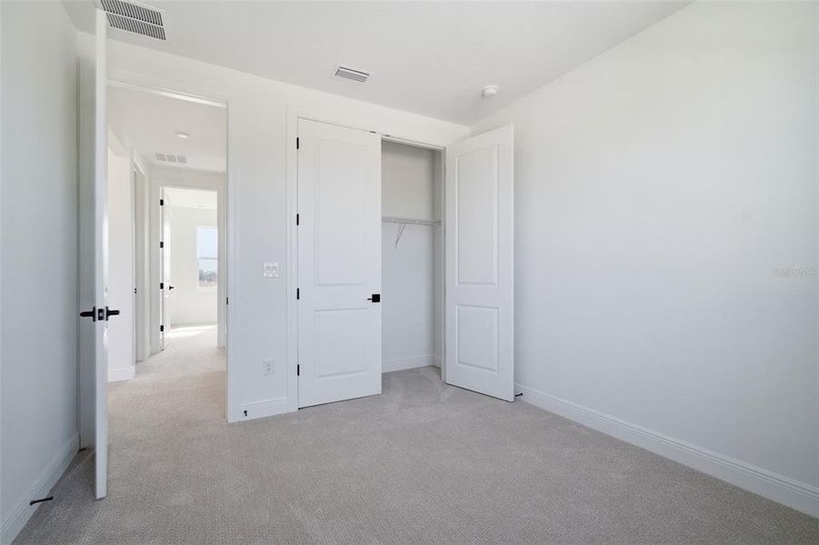 Spacious, unfurnished interior of a new home in Fieldstone, Plant City (Image 71).