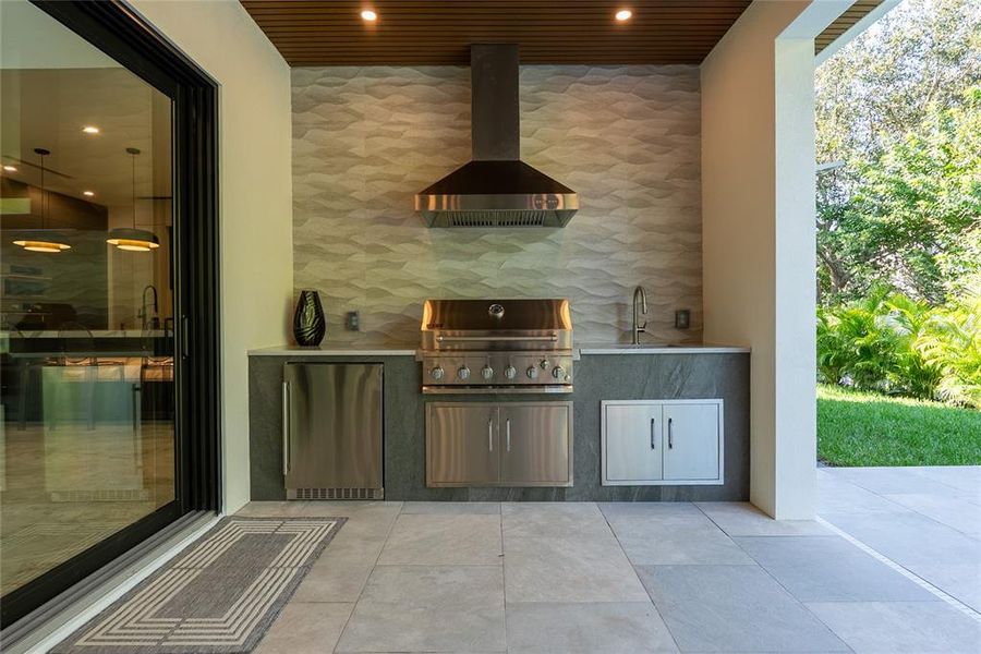 Exterior details and patio area of a home in , Sarasota (Image 34).