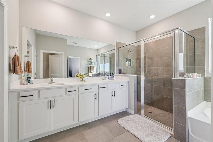 Furnished interior view inside a new home in , San Antonio (Image 52). Furnished interior view inside a new home in , San Antonio (Image 52).