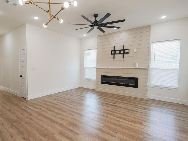 Spacious, unfurnished interior of a new home in , Dallas (Image 22).