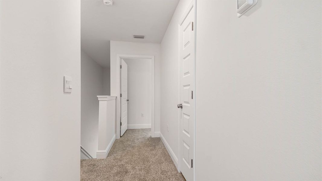 Spacious, unfurnished interior of a new home in Bayside at Ward Creek, Panama City Beach (Image 21).