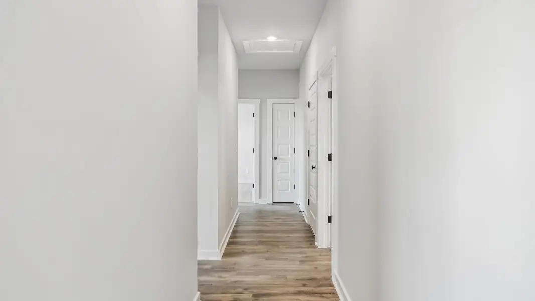 Spacious, unfurnished interior of a new home in Reserve at Hickory Ridge, Columbia (Image 21).