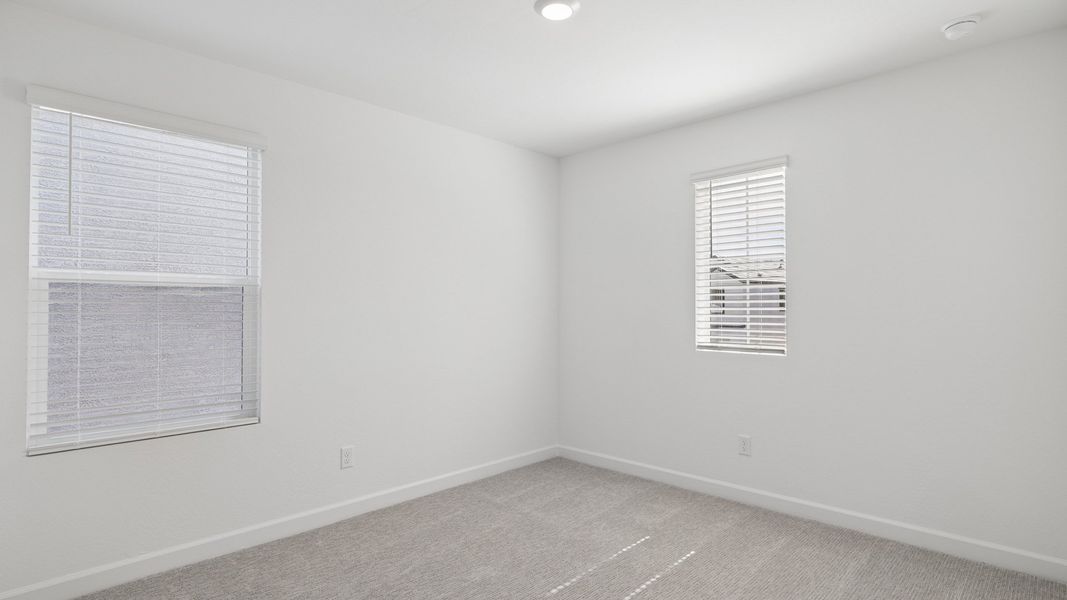 Spacious, unfurnished interior of a new home in The Buttes at Mystic, Peoria (Image 26).