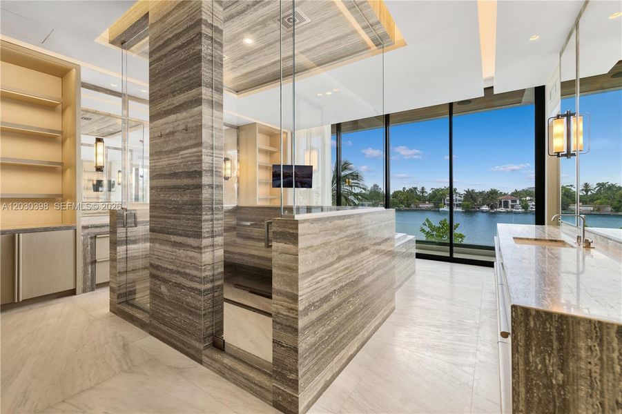 Community amenities in , Miami Beach (Image 58).
