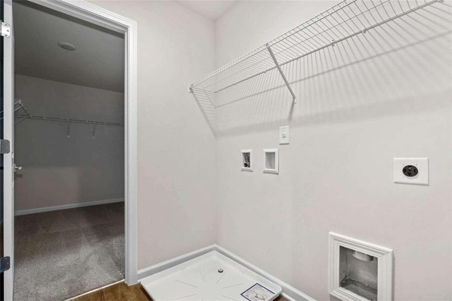 Spacious, unfurnished interior of a new home in Parkway James, Snellville (Image 17).