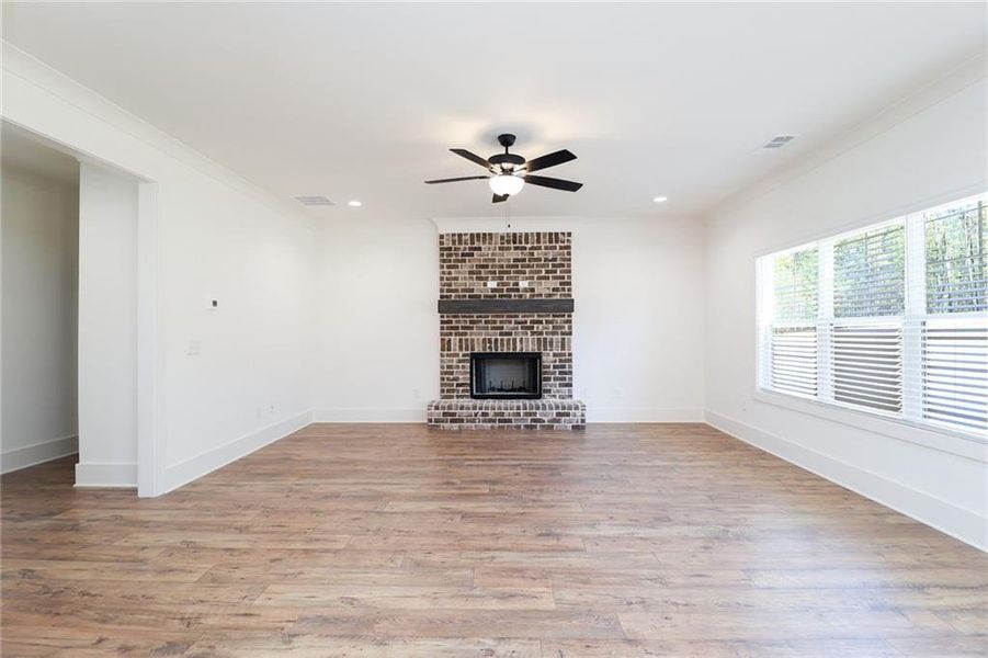 Spacious, unfurnished interior of a new home in Spring Creek, Monroe (Image 11). Spacious, unfurnished interior of a new home in Spring Creek, Monroe (Image 11).