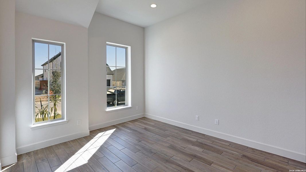 Spacious, unfurnished interior of a new home in Arcadia Ridge, San Antonio (Image 20). Spacious, unfurnished interior of a new home in Arcadia Ridge, San Antonio (Image 20).