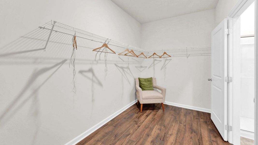 Representative unfurnished interior of a home built from the Denton by D.R. Horton in Harbor Crest, Ooltewah (Image 19).