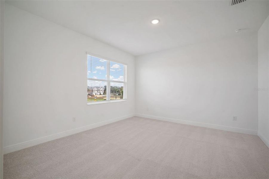 Spacious, unfurnished interior of a new home in North River Ranch, Parrish (Image 46).
