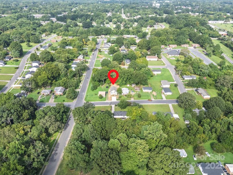 Image 43 of a home in .