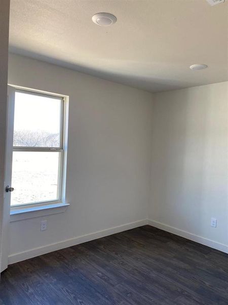 Spacious, unfurnished interior of a new home in , Bridgeport (Image 15).