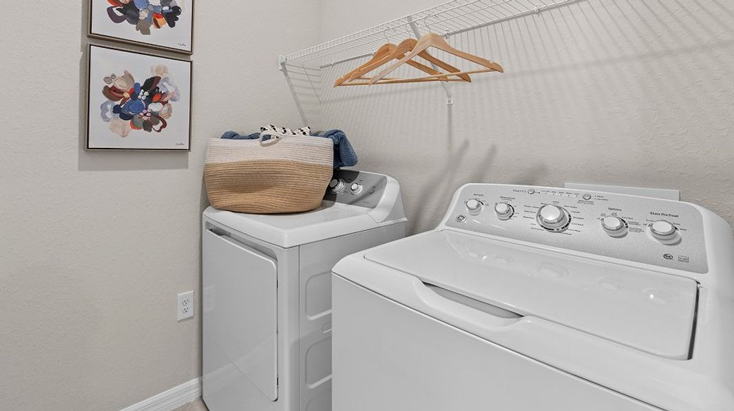 Coach Homes Willowgreen EI Washer Dryer