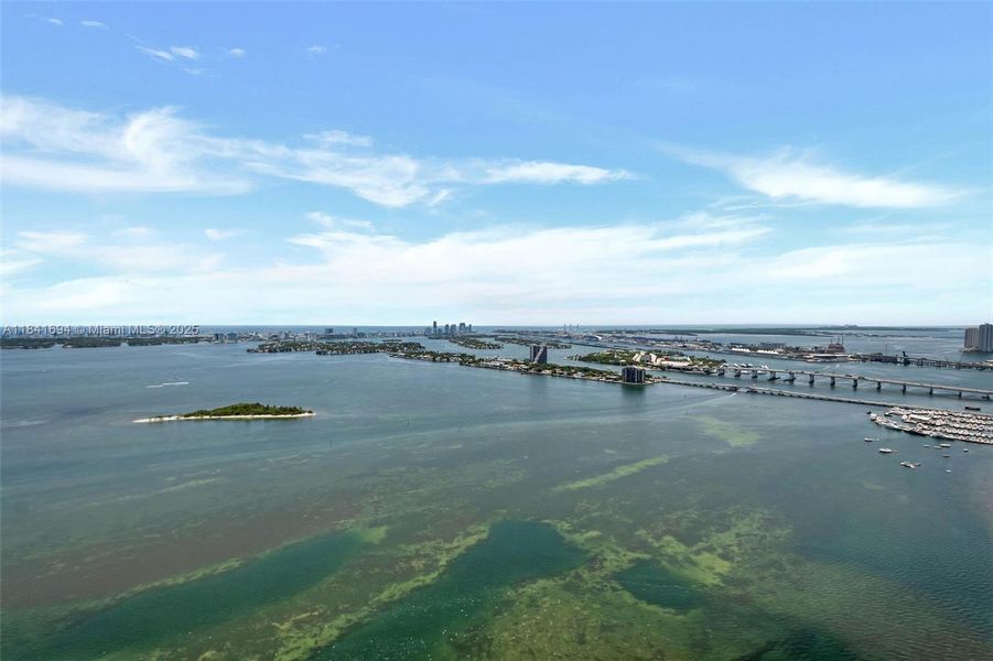 Natural landscape and outdoor views near Aria Reserve in Miami (Image 28).