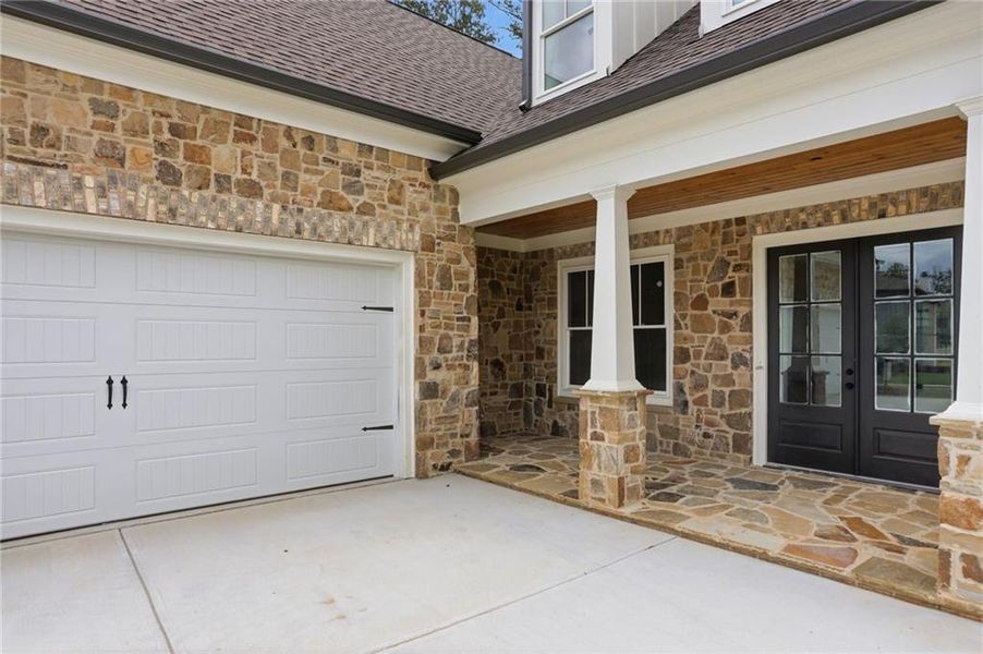 Exterior details and patio area of a home in , Powder Springs (Image 22).