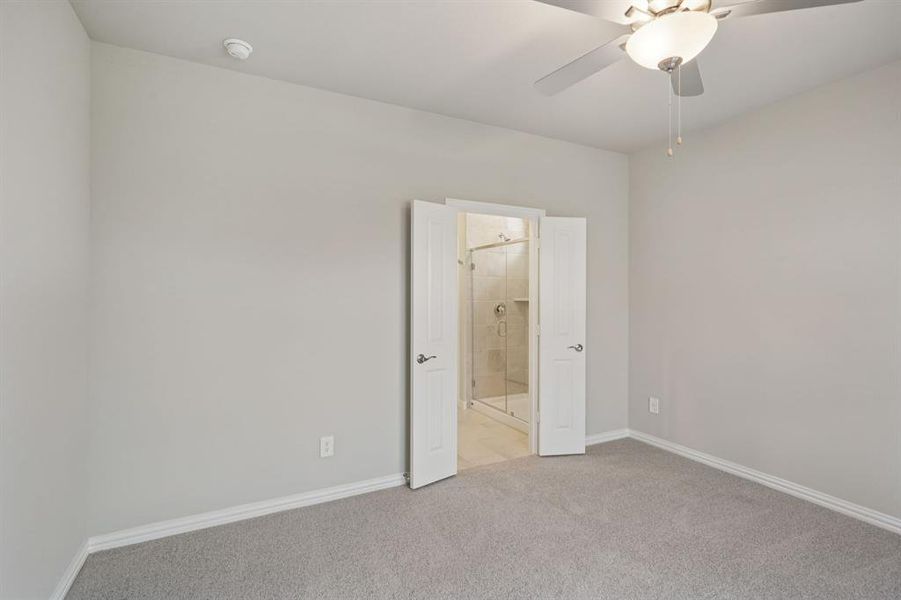 Photo is not of the actual home, but is an inspirational photo of builder’s model home and may depict options, furnishings, and/or decorator features that are not included.